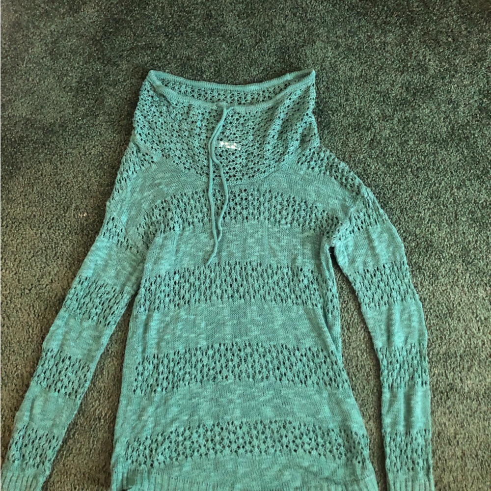 Lightweight sweater/top
